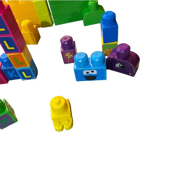 Sesame Street Alphabet Mega Blocks 66 Blocks in Bag (incomplete) - Picture 8 of 8